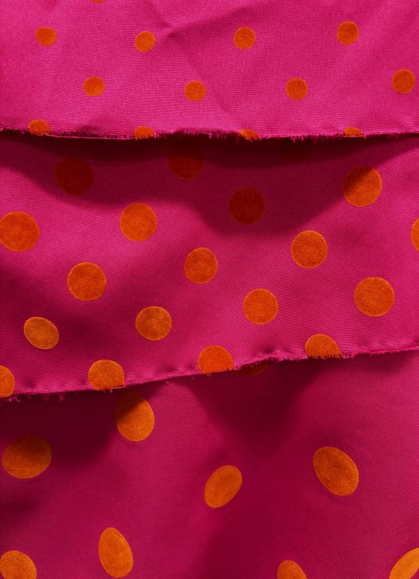 Colección de lunares, rosa fucsia, con lunar en color naranja