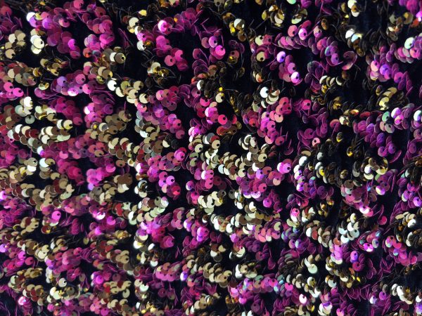 Tejido de Lentejuela Doble Color en Terciopelo Lycra – Brillo y Elegancia
