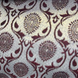 Damasco Cachemir Marfil con Burdeos y Dorado