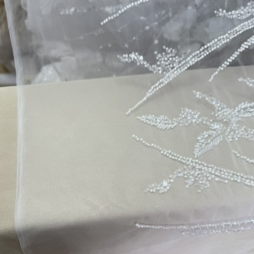 Tul bordado en cristal - Imagen 5