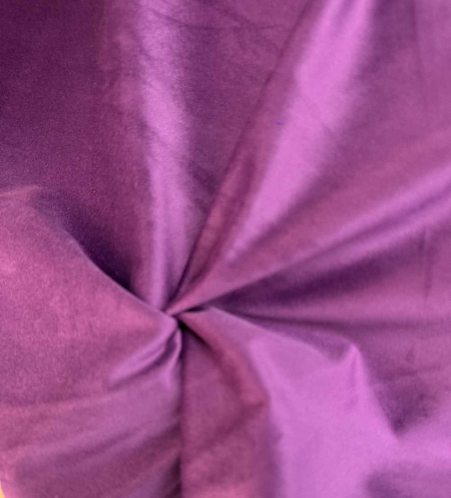 Terciopelo Ciruela Suave